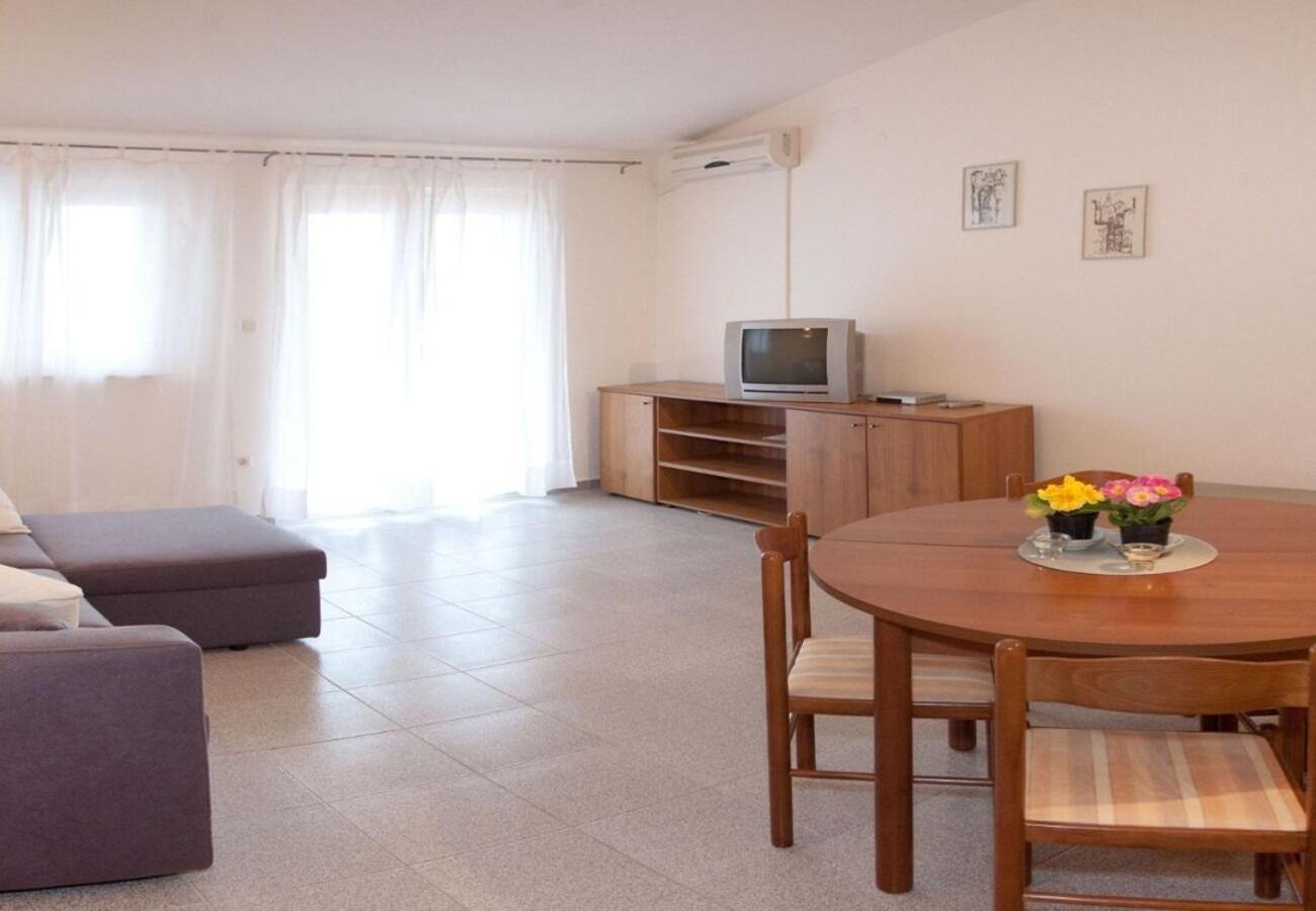 Apartments Filip Trogir Exterior foto